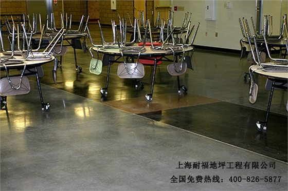 学校教室地面材料