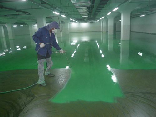 环氧地坪施工 佩戴防毒口罩