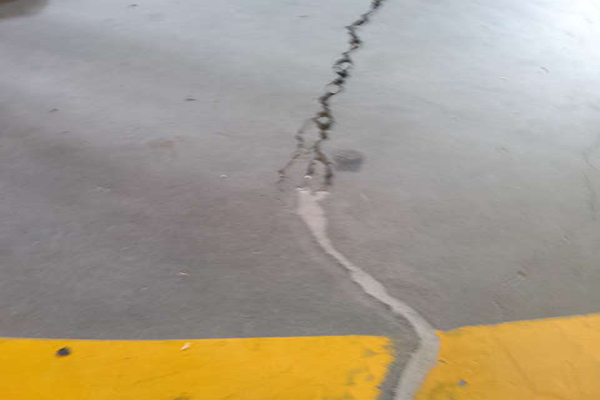 地坪裂缝修补 地坪裂缝修补