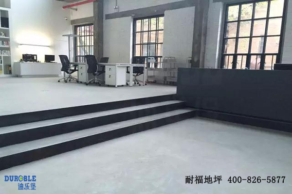 学校地面 学校地面